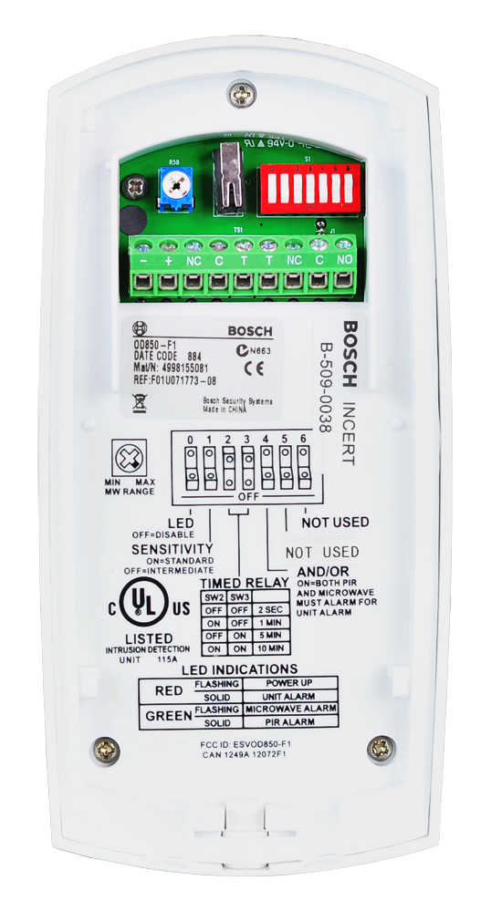 Dip-switche i zaciski we wnętrzu czujki OD-850