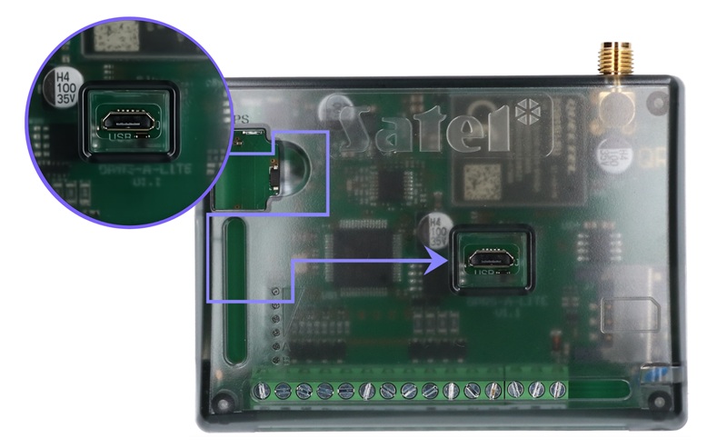 port USB.jpg port USB.jpg