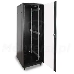 Otwarte drzwi szklane 