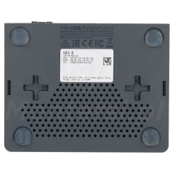 hex-s-router-przewodowy-mikrotik-z-portem-sfp-i-poe-rb760igs