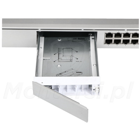 udm-pro-gigabitowy-11-portowy-zarzadzalny-switch