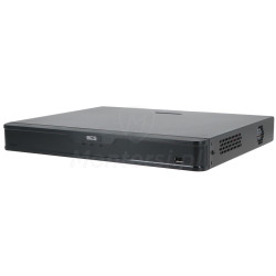 BCS-P-NVR1602-A-4KE-16P(3) - przód rejestratora