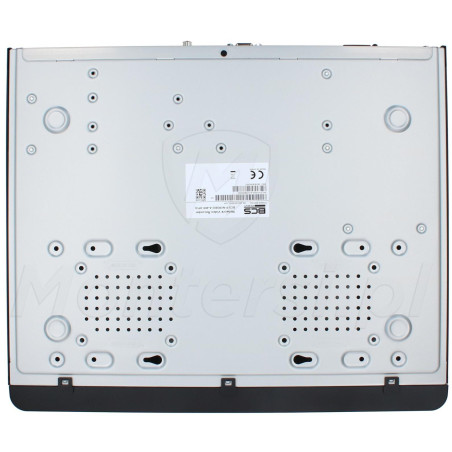 BCS-P-NVR0802-A-4KE-8P(3) - dół rejestratora