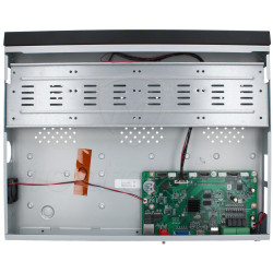 BCS-P-NVR3204-A-4K(5) - wnętrze rejestratora