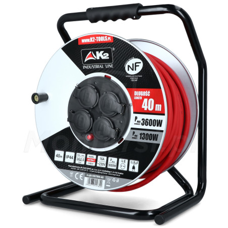 przedluzacz-na-bebnie-metalowym-40m-16a-3600w