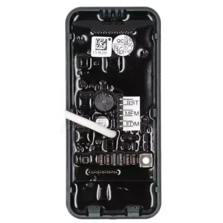 Wnętrze terminala identyfikacyjnego MCT80M