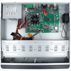 Wnętrze rejestratora IP BCS-P-NVR3208R-A-4K-III