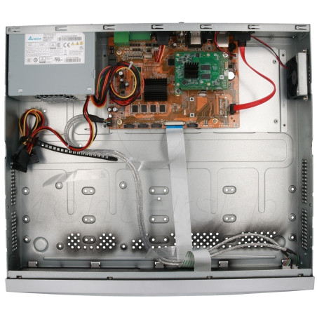 DS-7732NXI-I4/S - Wnętrze rejestratora