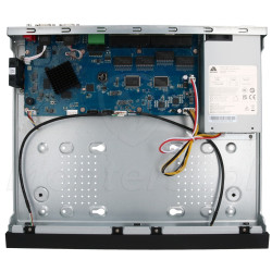 Wnętrze rejestratora IP BCS-L-NVR1602-A-4K-16P