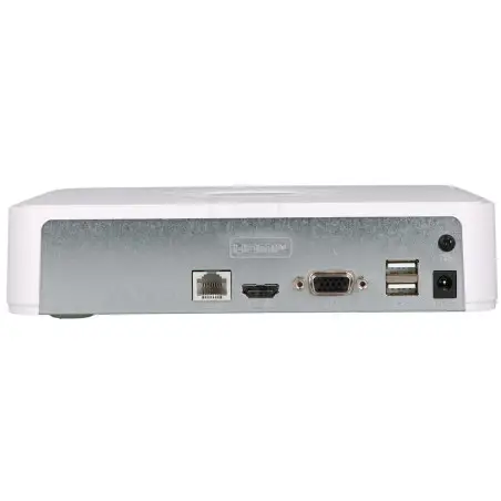 Tył rejestratora IP DS-7108NI-Q1(D)