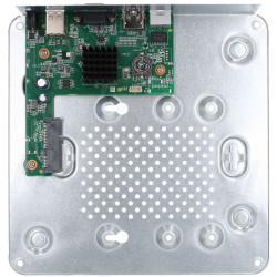 Wnętrze rejestratora IP DS-7108NI-Q1(D)