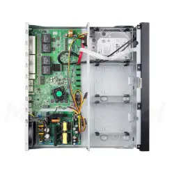 Wnętrze rejestratora IP BCS-U-NVR3206-A-4K-16P(8TB)