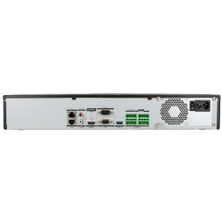 Tył rejestratora IP DS-7716NXI-K4(D)