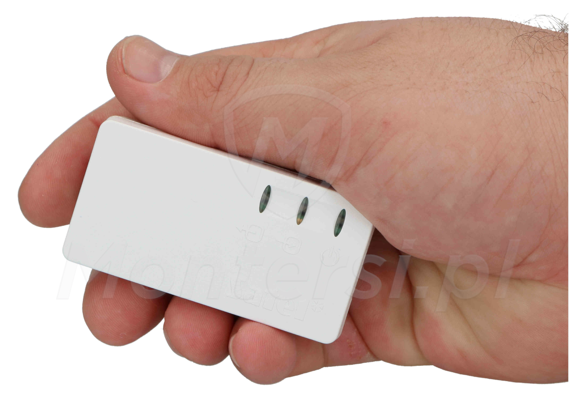 KNX-USB_w dłoni