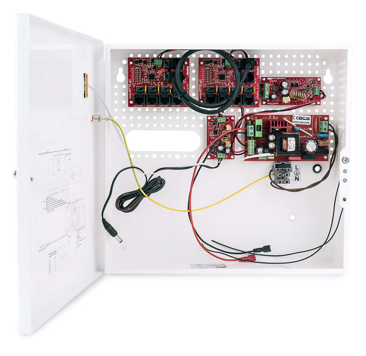 Wnętrze zasilacza BCS-UPS/IP8/E-S