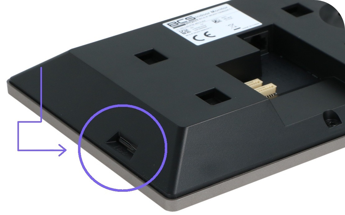 gniazdo na kartę microSD.jpg