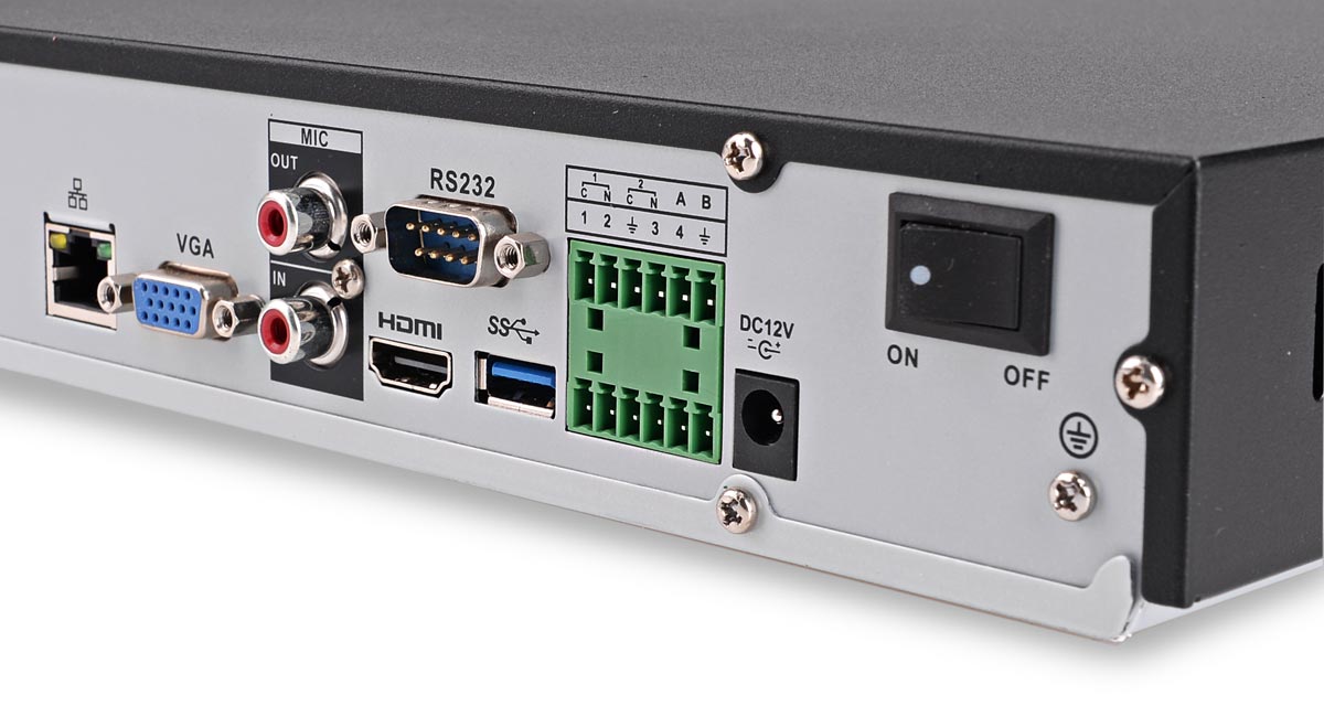 Gniazda rejestratora BCS-NVR1602-4K-III