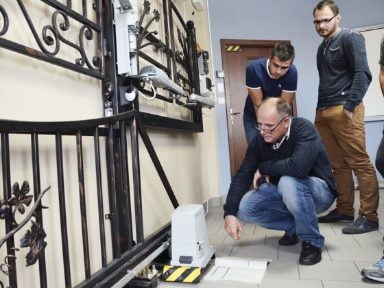 Szkolenie z montażu automatyki do bram Nice - szkolenie autoryzacyjne 2014 w montersi.pl