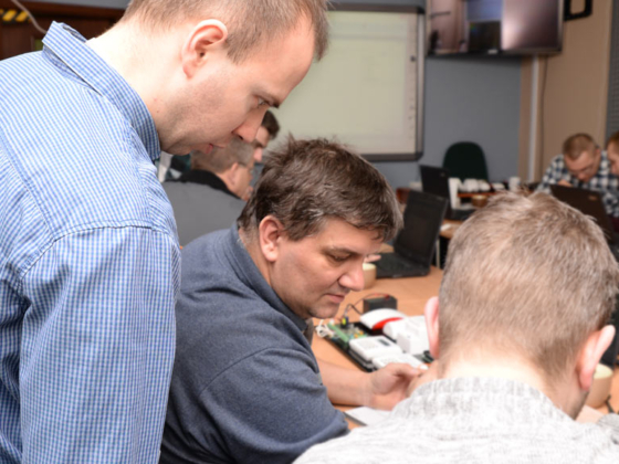 Szkolenie z podstaw systemów alarmowych - centrale SATEL VERSA 2015 w montersi.pl